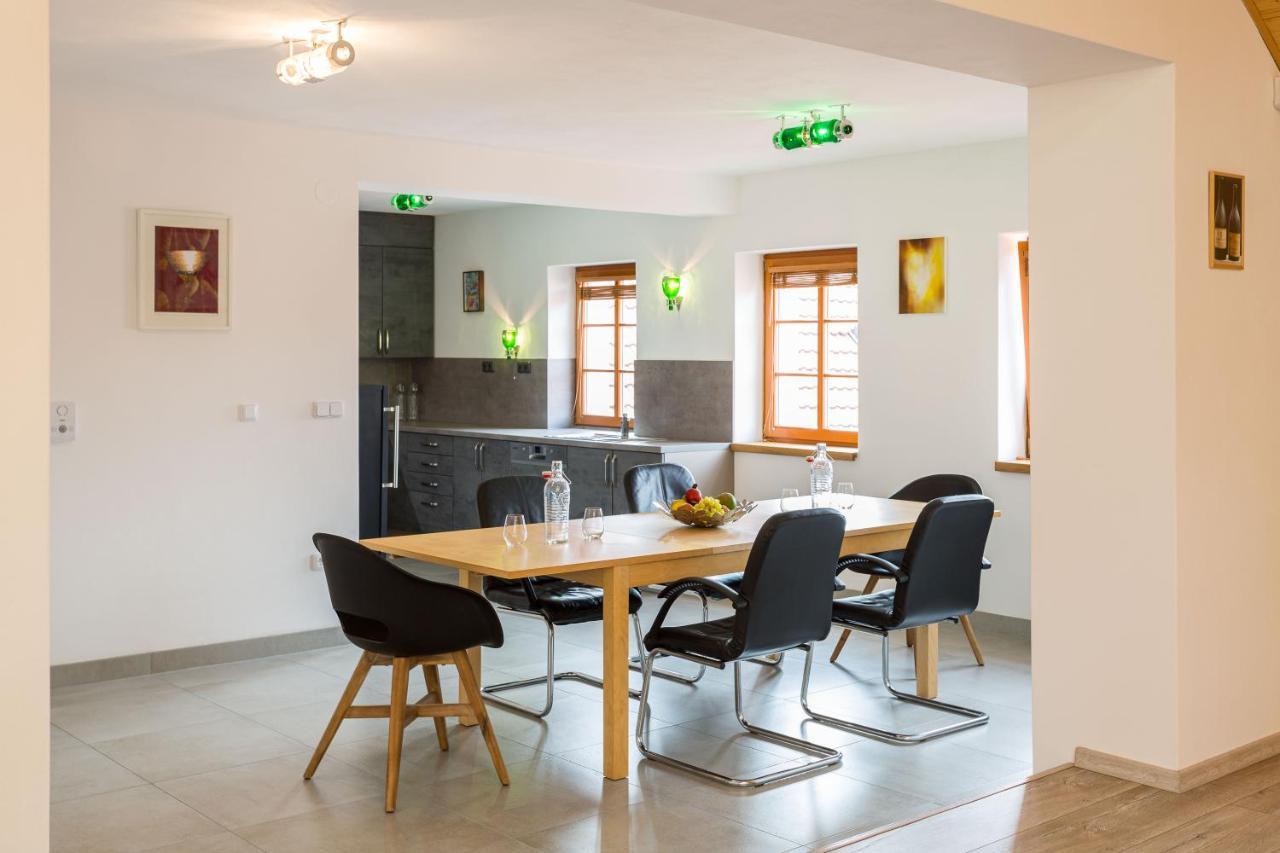 Vinny Apartman Раковник Экстерьер фото